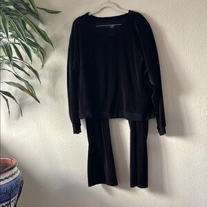 GAP Black Track Pants & Joggers Set